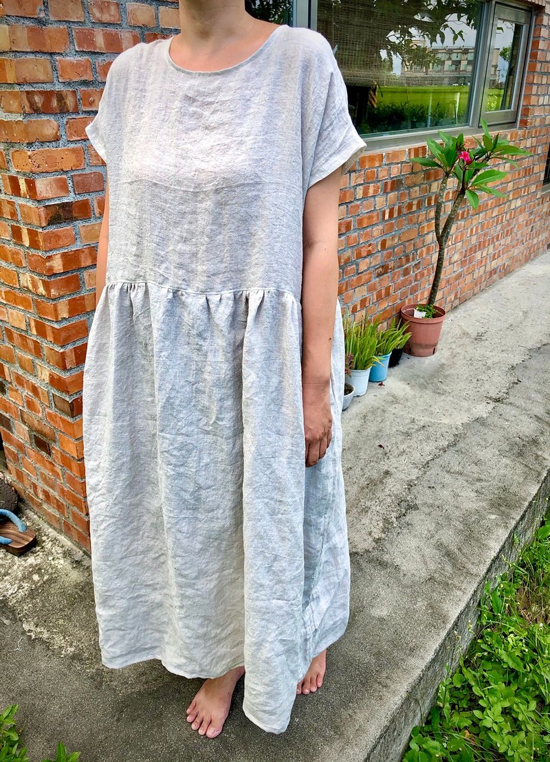 Linen short-sleeved pocket stitching long dress - ชุดเดรส - ผ้าฝ้าย/ผ้าลินิน หลากหลายสี