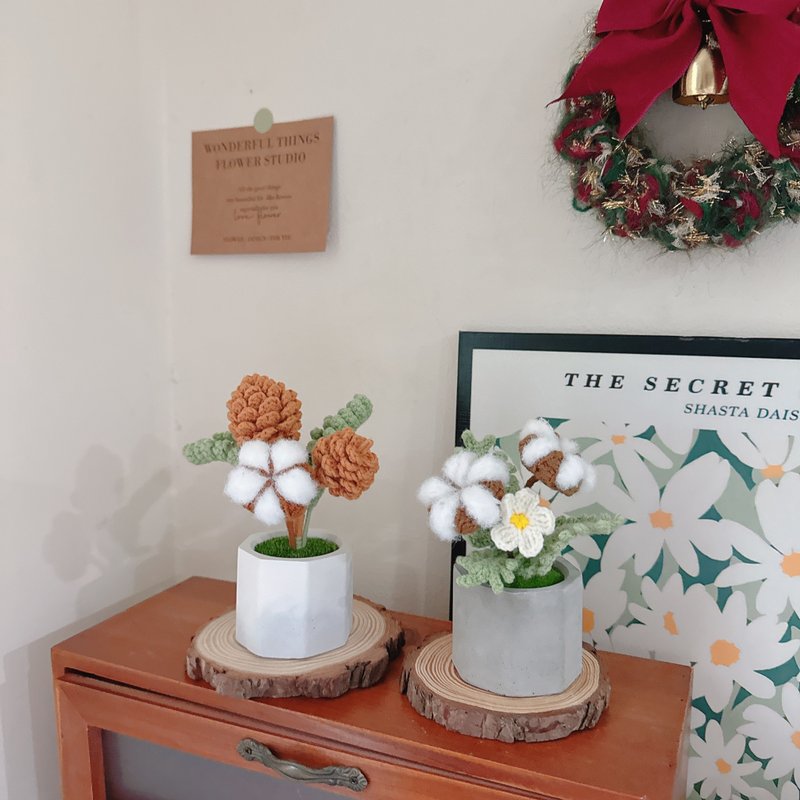 松果棉花鉤織擴香石盆栽 聖誕果實 交換禮物 - 香氛/精油/擴香 - 棉．麻 