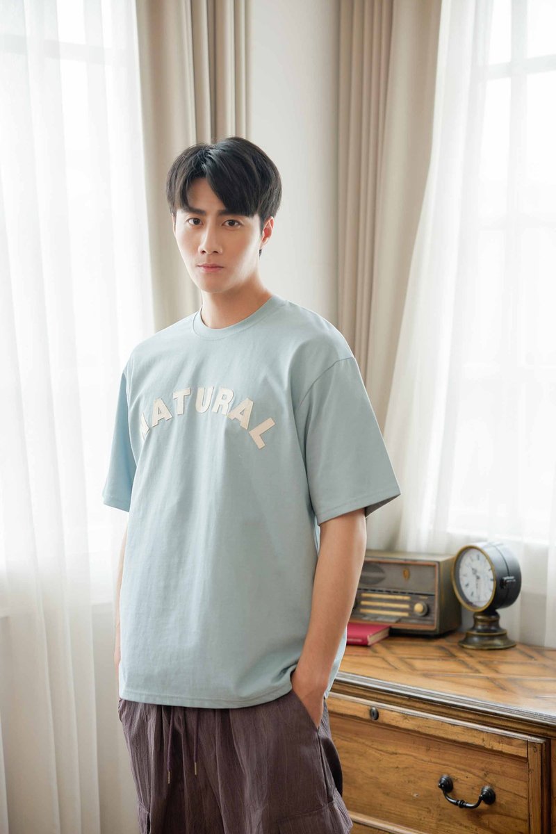 落肩短袖上衣 淺藍色 - 男 T 恤 - 其他材質 藍色