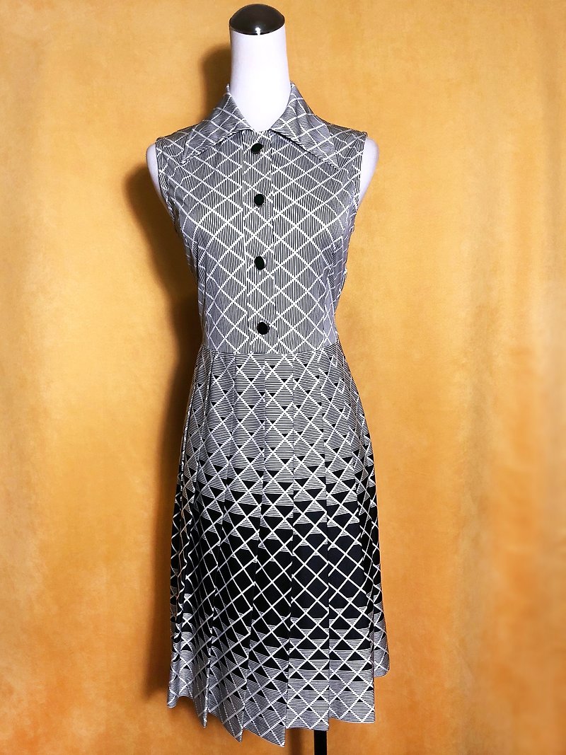 Vintage Plaid Sleeveless Vintage Dress / Bring back VINTAGE abroad - ชุดเดรส - เส้นใยสังเคราะห์ ขาว