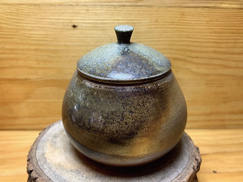 Jinyan tea warehouse l firewood - Teapots & Teacups - Pottery Gold