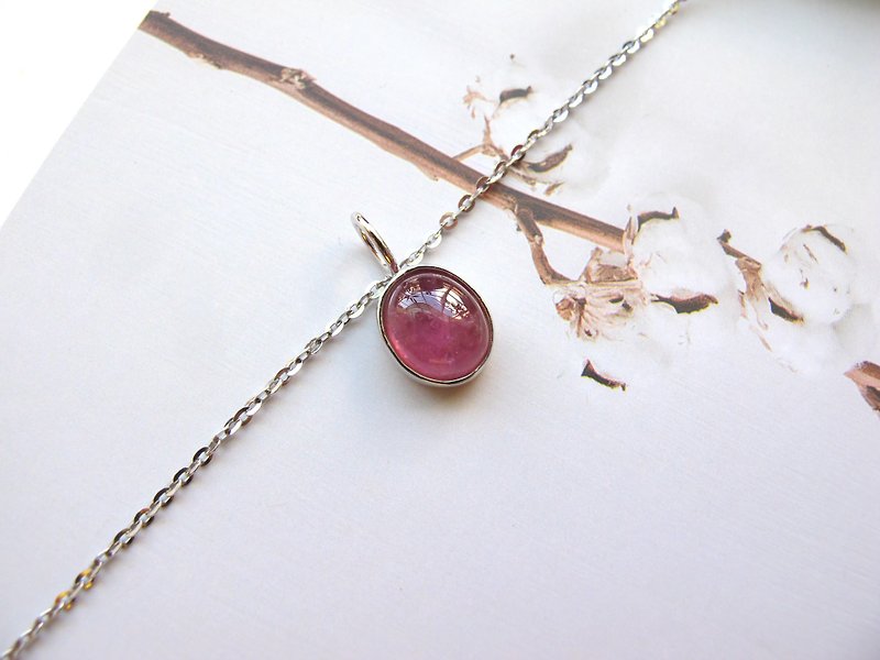 Pink Tourmaline x 925 Silver Bag [Little Peach Qi]-Hand-made natural stone necklace series - สร้อยคอ - คริสตัล สีแดง