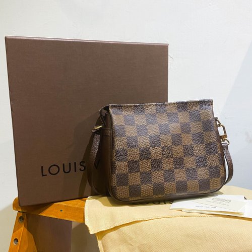 Sold at Auction: Louis Vuitton, LOUIS VUITTON PARIS MADE IN CHINA