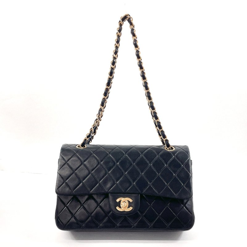 【日本直送 中古美品】シャネル CHANEL ショルダーバッグ マトラッセ チェーンショルダー ダブルフラップ ラムスキン ブラック - 側背包/斜背包 - 真皮 黑色