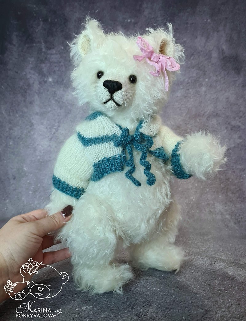 White teddy bear. Cute handmade bear toy. Fluffy bear. - ตุ๊กตา - วัสดุอื่นๆ 