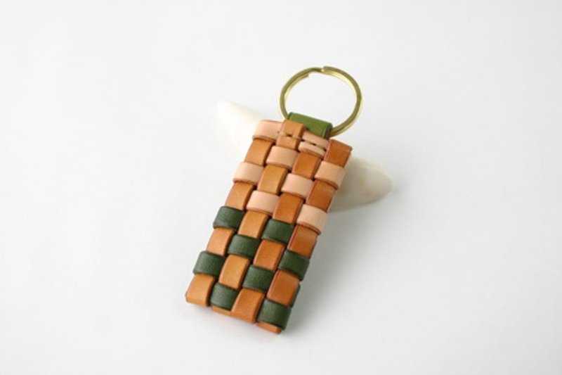 Hand-dyed leather style keychain, double ring type 15 - ที่ห้อยกุญแจ - หนังแท้ สีเขียว