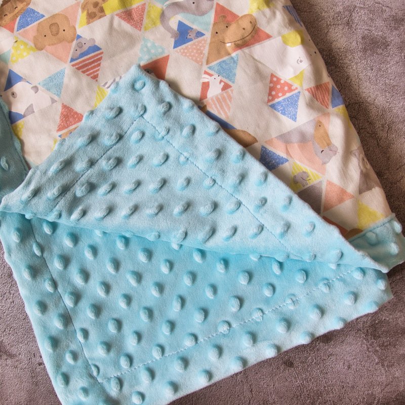 手工 豆豆毯 好兜 四季被 安撫巾 空調毯 客製化 刺繡 推車毯 - 嬰兒床/床圍/寢具 - 棉．麻 多色