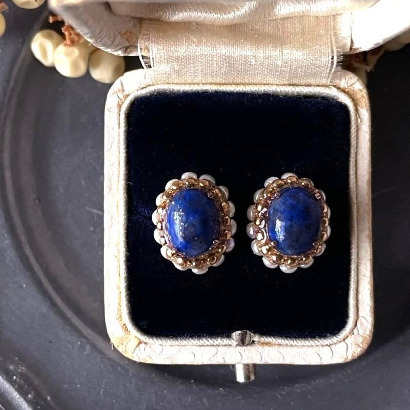 14kgf Lapis Lazuli and Vintage Pearl Oval Earrings OR Brass Painless Ear Clips / December Birthstone - ต่างหู - เครื่องเพชรพลอย สีน้ำเงิน