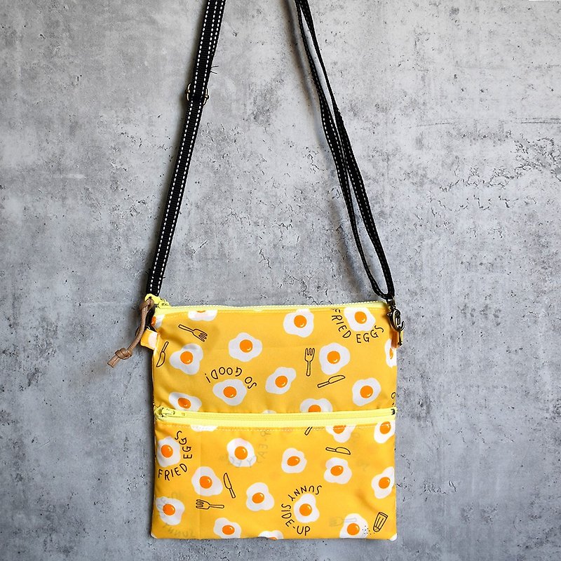 Travel bag_poached eggs - Messenger Bags & Sling Bags - Nylon Yellow
