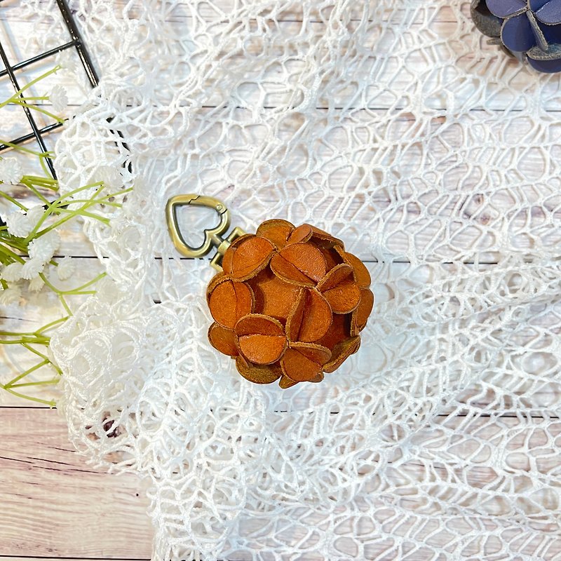 Vegetable Tanned Cowhide Embroidery Ball Key Ring - Frosted Honey Brown Valentine's Day Wedding Charm - Keychains - Genuine Leather Orange