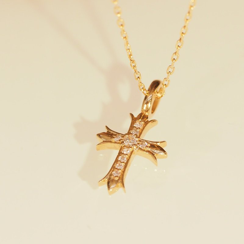 18K金迷你鑽石十字項鏈18K Gold Mini Diamond Spreading Cross N - 項鍊 - 貴金屬 