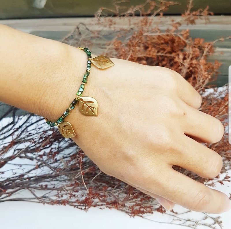 Copper hand made _Tree three-leaf crystal bracelet _ necklace dual-use design - Bracelets - Copper & Brass Green