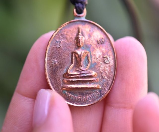 ◯ブッダの，お守り インドのブッダお守りペンダント 静かなお守り神