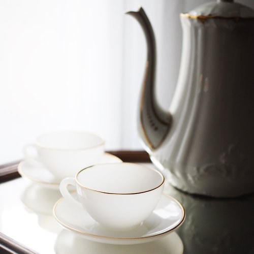 菌物 shroom 復古法國 Arcopal 奶油白色玻璃杯和碟 套裝 / 咖啡杯/ 茶杯