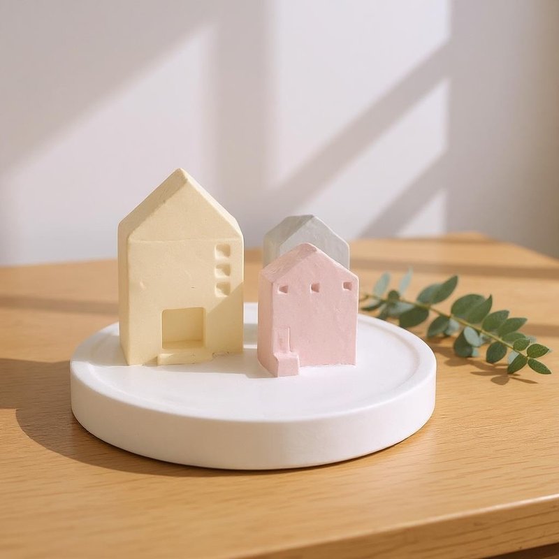 客製化禮物 小房子 + 擴香座 - 香氛/精油/擴香 - 其他材質 白色