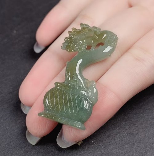 瓔珞翡翠 雙彩翡翠巧雕悟道 | 天然A貨翡翠 | 送禮