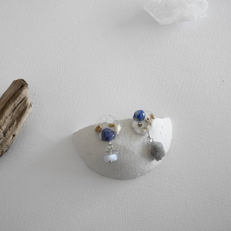 Transparent earrings | The extension of the sea: no.207 - ต่างหู - เครื่องประดับพลอย หลากหลายสี