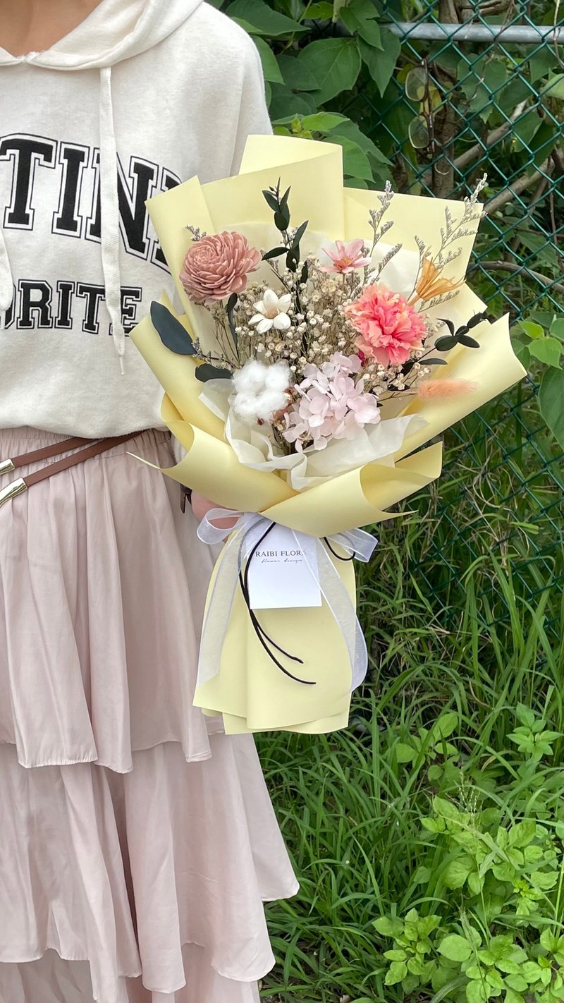 有妳的日常 ; 永生康乃馨 母親節康乃馨花束 / 永生花 乾燥花 - 乾燥花/永生花 - 植物．花 
