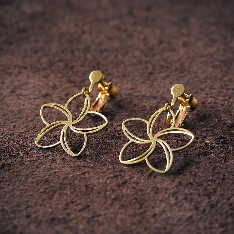 Plumeria brass earrings - Earrings & Clip-ons - Copper & Brass Gold