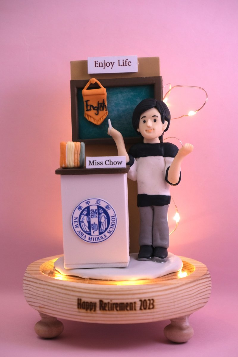 榮休記念小禮品,內有LED燈效,可客製名字.提供相片客製人物造型 - 擺飾/家飾品 - 黏土 