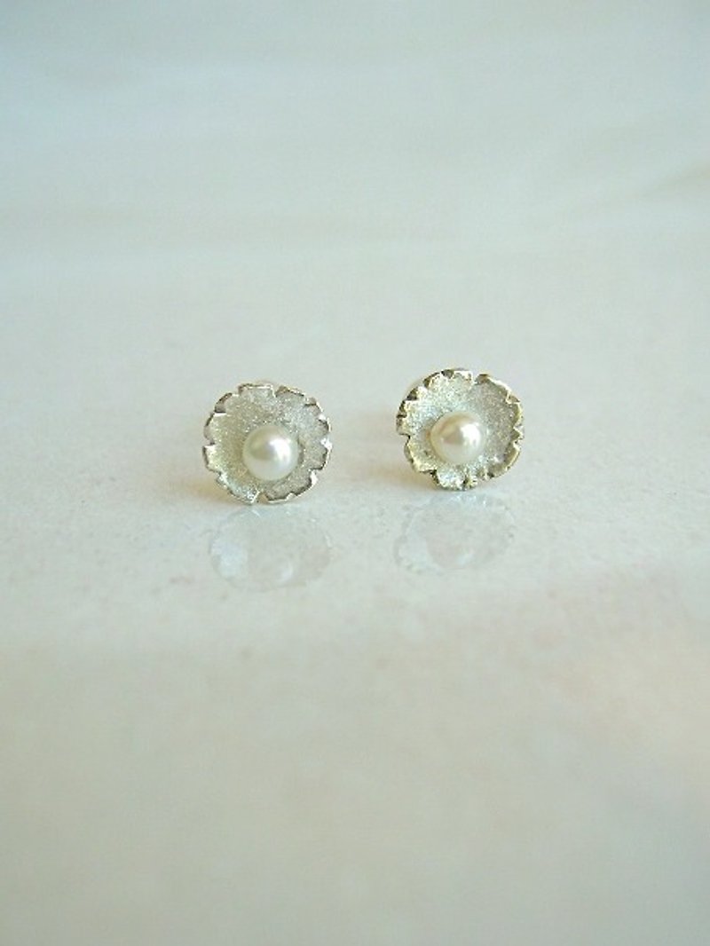 Flower earrings - Earrings & Clip-ons - Gemstone Silver