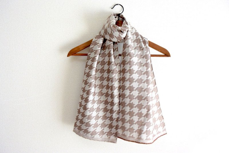 Banshu woven gauze houndstooth stole Brown - Knit Scarves & Wraps - Cotton & Hemp Brown