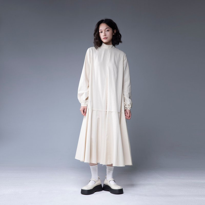 Aman No.65 Aman2022經典秋冬洋裝款式 棉麻米白 - 洋裝/連身裙 - 棉．麻 
