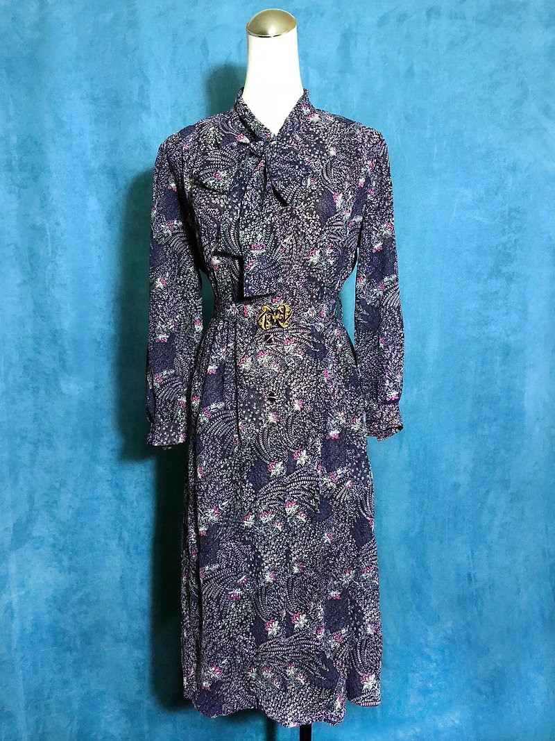 Vintage time [antique dress / delicate flower weave long-sleeved antique dress] Vintage retro dress VINTAGE - One Piece Dresses - Polyester Purple