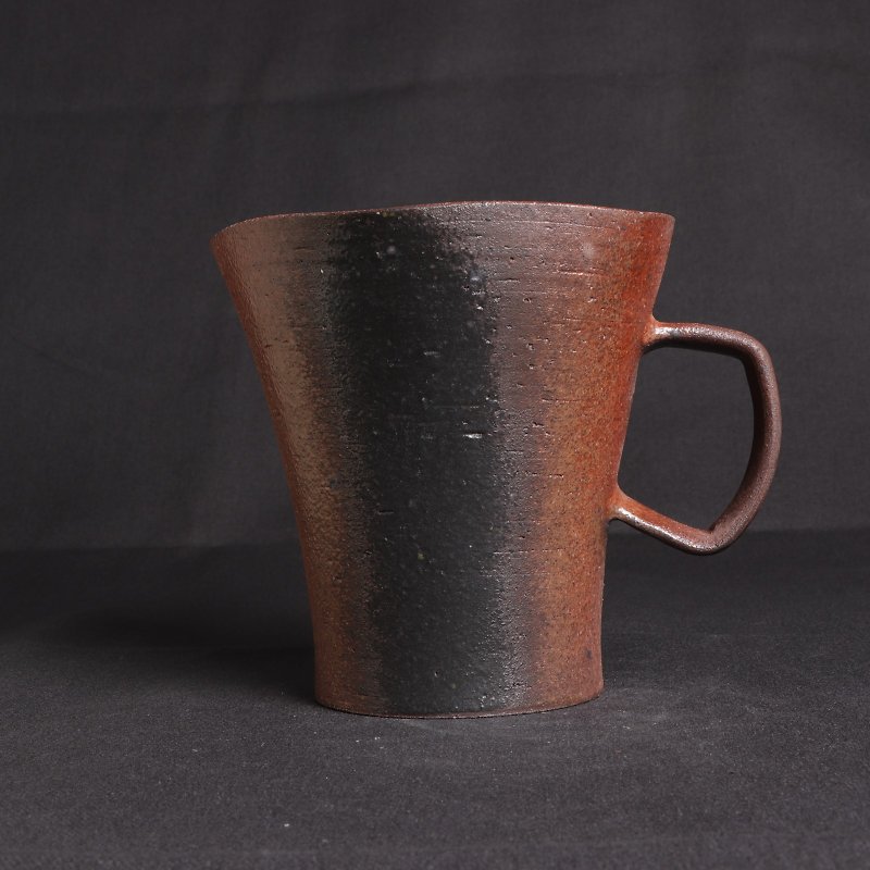 Shino Bicolor Pentacle Cup - ถ้วย - ดินเผา สีแดง