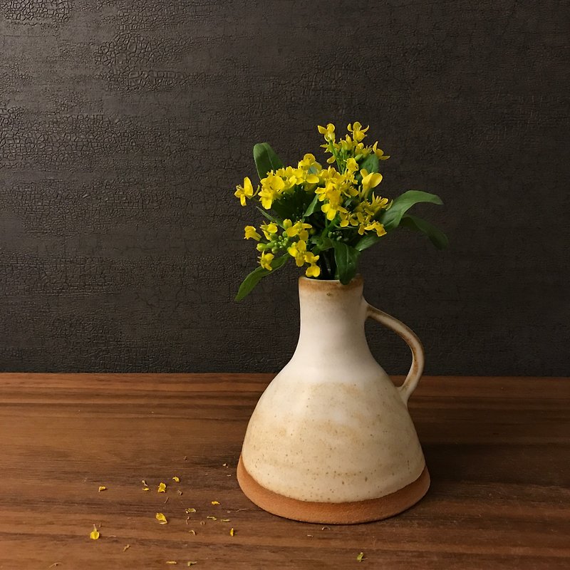 【 小丸花器 】 梯形 花器 花瓶 - 花瓶/花器 - 陶 白色