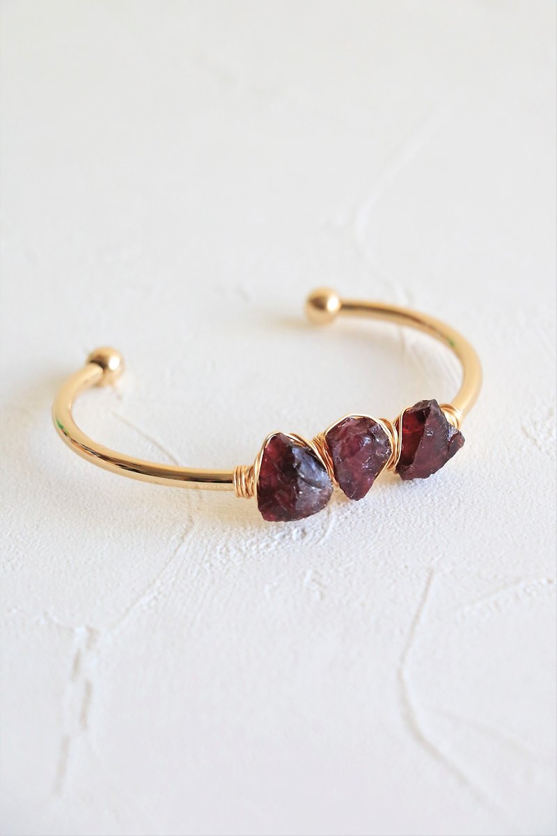 Natura garnet bracelet - 18k gold plated thin bracelet natural crystal - Bracelets - Gemstone Red