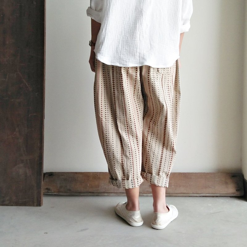 Feliz & Recap [first ruled dyeing little low Cropped pants] cotton only one light coffee - Women's Pants - Cotton & Hemp Khaki