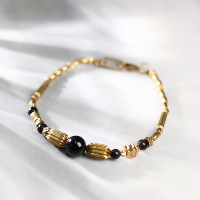 Narrator | Natural Obsidian Bronze Bracelet - สร้อยข้อมือ - โลหะ สีดำ