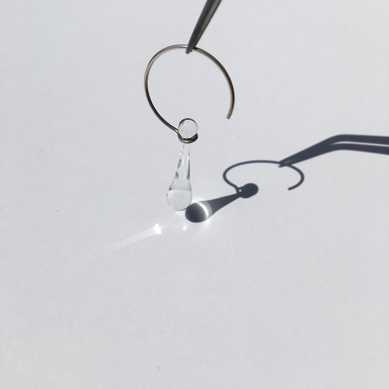 Droplet  minimal earring craft jewelry - Earrings & Clip-ons - Glass Transparent