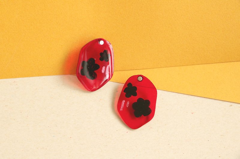 Hsin Hsiu Yao Illustration Earrings - Red - Earrings & Clip-ons - Resin Red