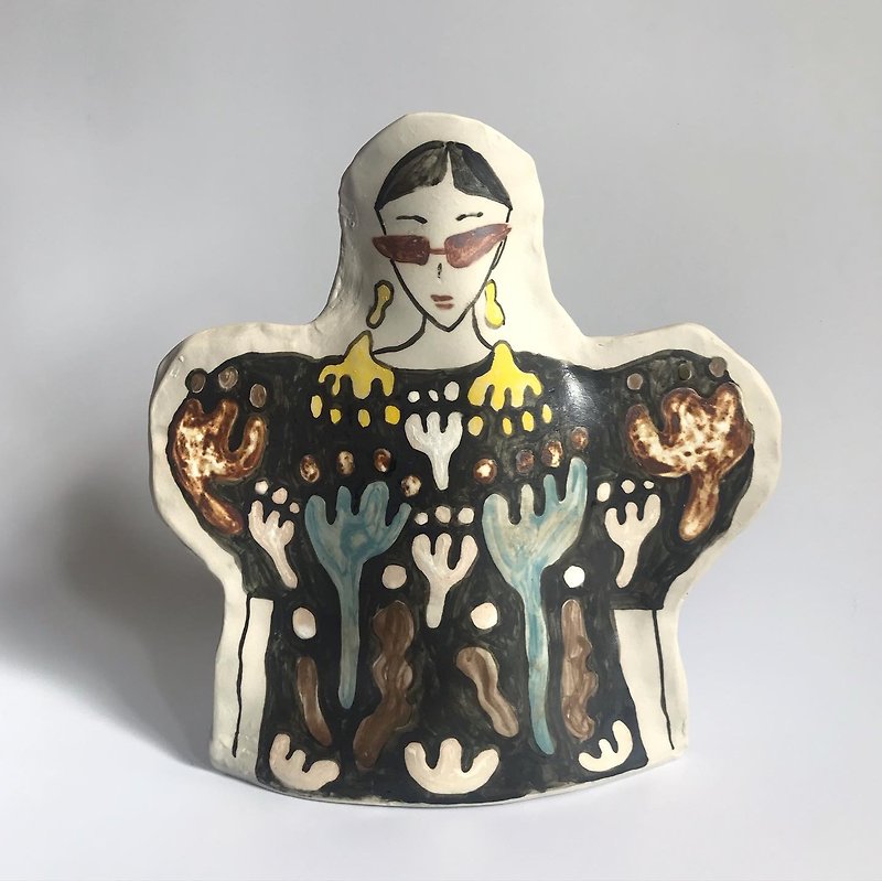 Portrait of a lady - Items for Display - Pottery Multicolor