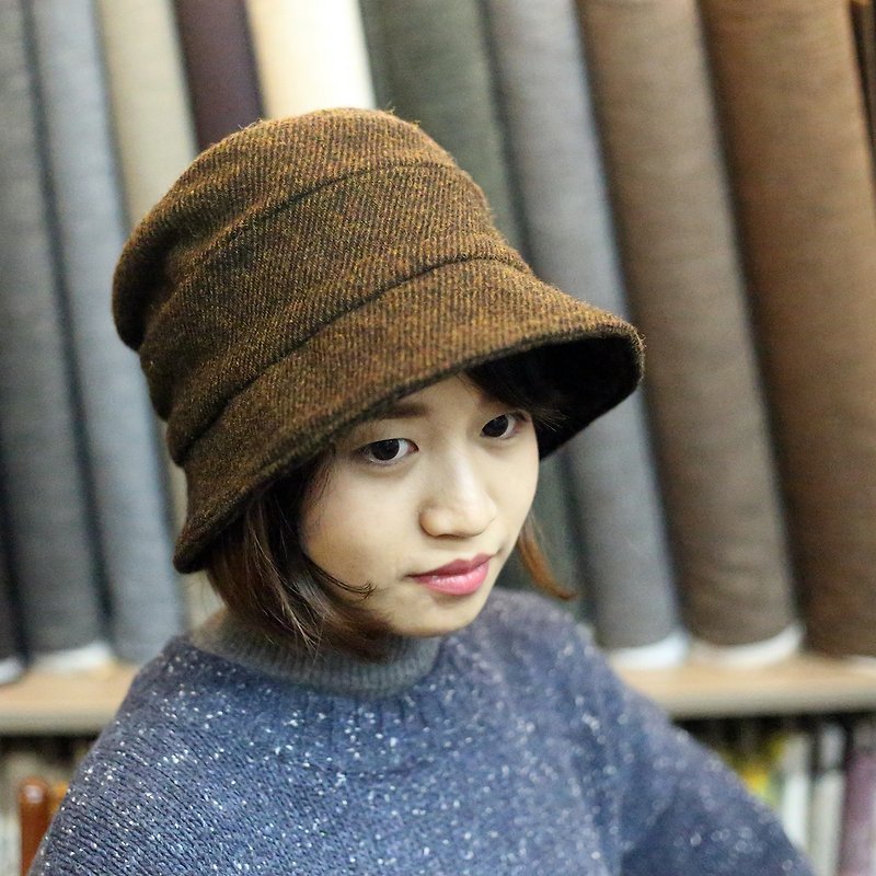 British wool cloth hat chestnut leather brown exclusive handmade - Hats & Caps - Wool Brown
