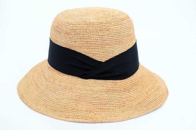 スノーパールラフィア麦わら帽子-Moyu（パールブローチ付き、折りたたみ式） - 帽子 - 寄せ植え・花 ブラック