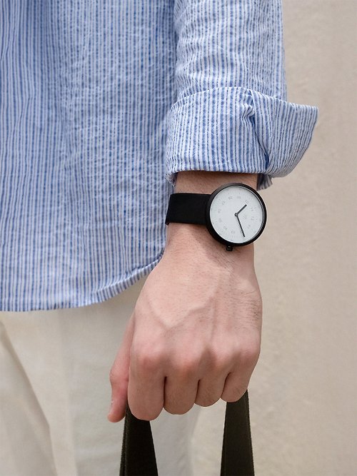 Maven Watches 台灣官方店 Papillon 40mm 黑色意大利皮帶 瑞士機芯 藍寶石防花玻璃
