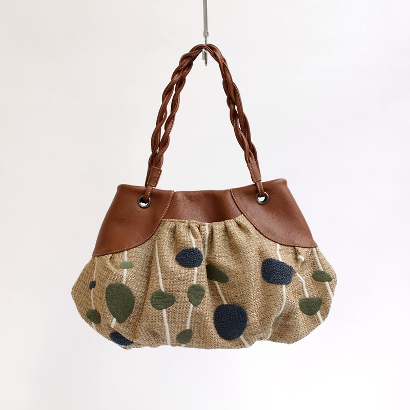 Dalmatian embroidery · gather tote - Messenger Bags & Sling Bags - Polyester Khaki