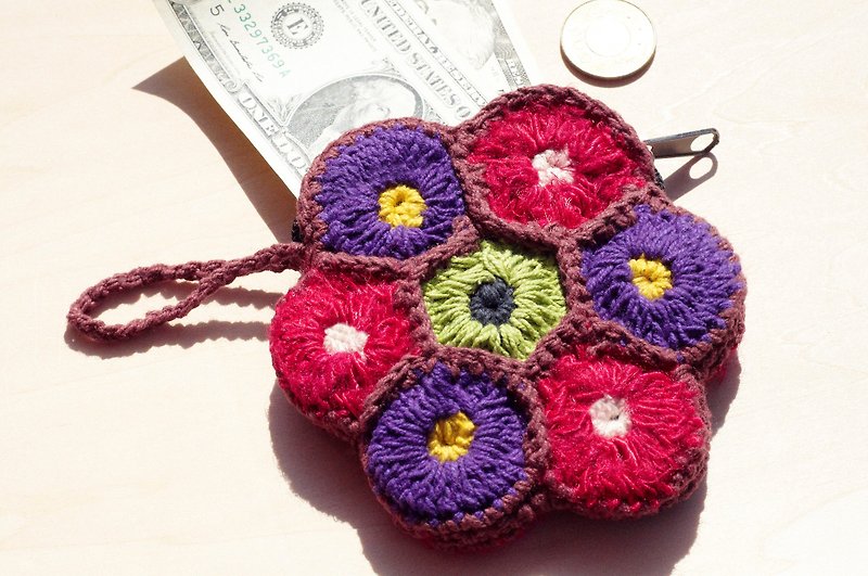 A limited edition hand-crocheted cotton purse / storage bag / cosmetic bag - red-purple flowers colorful purse - กระเป๋าสตางค์ - วัสดุอื่นๆ หลากหลายสี