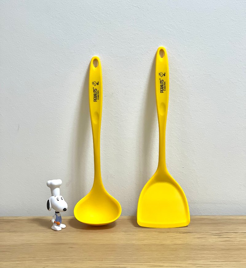 PEANUTS authorized foodgrade Silicone kitchen utensils (2PCS/SET) - เครื่องครัว - ซิลิคอน สีเหลือง