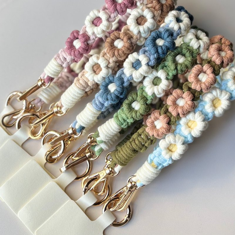 [Knitted Flowers] Mobile phone lanyard wrist lanyard - เชือก/สายคล้อง - ผ้าฝ้าย/ผ้าลินิน หลากหลายสี