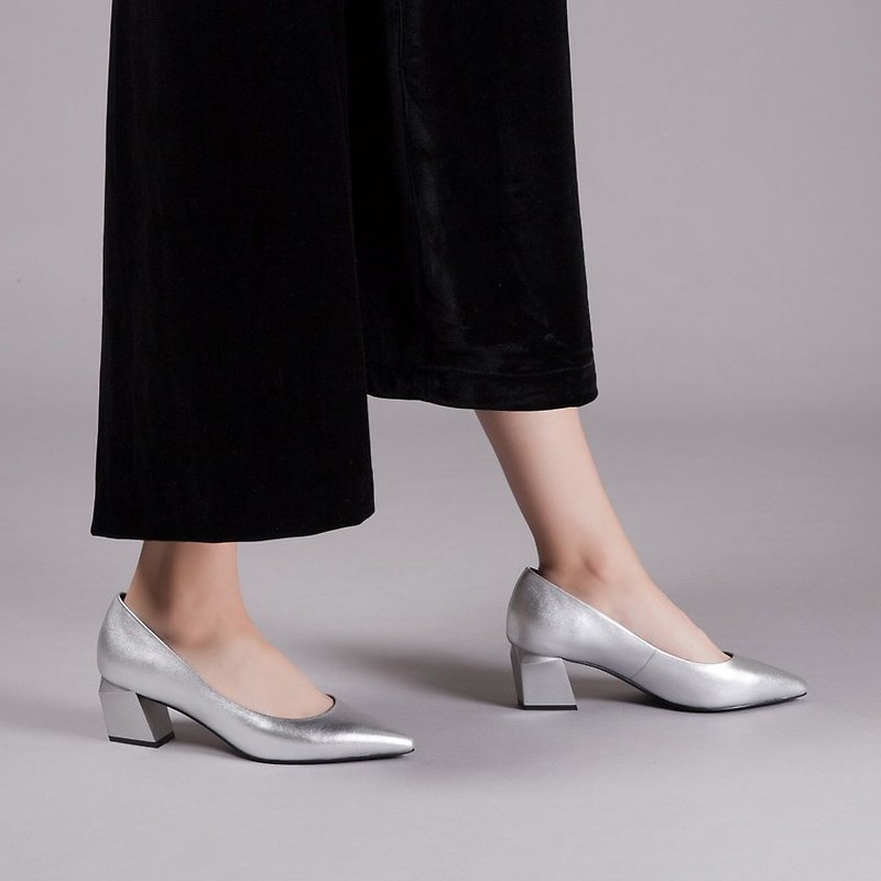 Zero code - [fashion stretch table] full leather geometric shape with shoes _ fashion crystal silver (recommended small half) - รองเท้าส้นสูง - หนังแท้ สีเงิน
