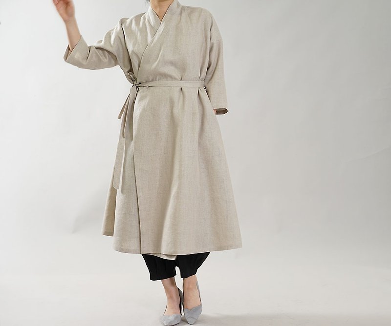 wafu Linen coat with Japanese style / long sleeves / beige h037c-amn2 - Women's Casual & Functional Jackets - Cotton & Hemp Khaki
