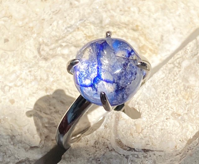 Cracked on sale blue sapphire