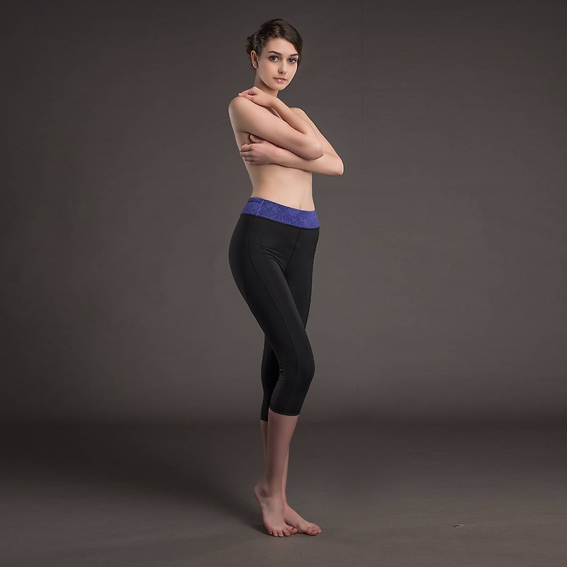 Revolution waist color matching micro-trousers - cut-up section seven points / purple dot waist - Women's Yoga Apparel - Other Man-Made Fibers Black