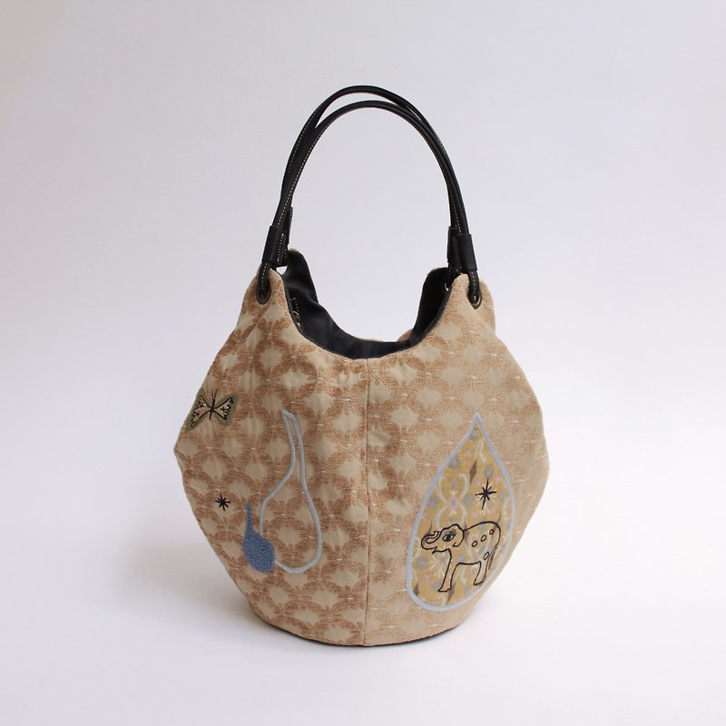 2 elephants embroidery / 4 side bag - Messenger Bags & Sling Bags - Polyester Khaki