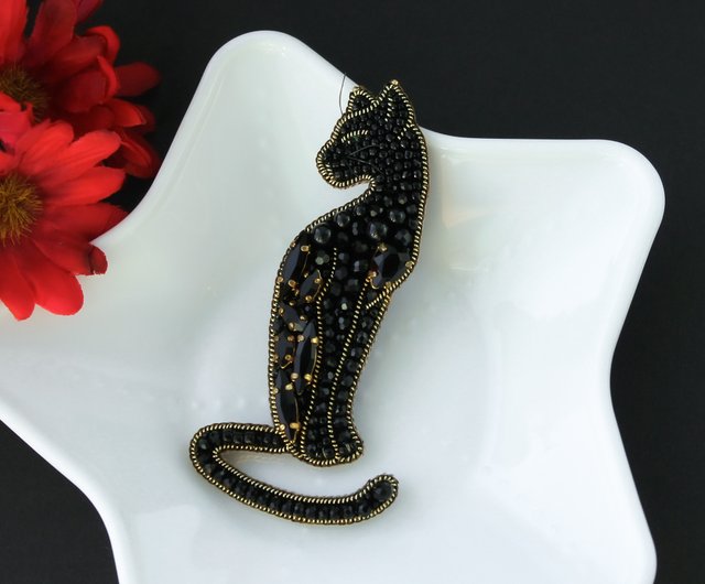 ビーズ黒猫ブローチ.刺繍ブローチ.黒猫ピン.クリスマスギフト