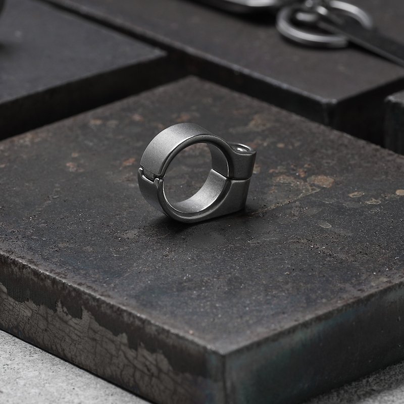 CLAMP RING TYPE A 316鋼製戒指_鋼色 - 戒指 - 不鏽鋼 銀色